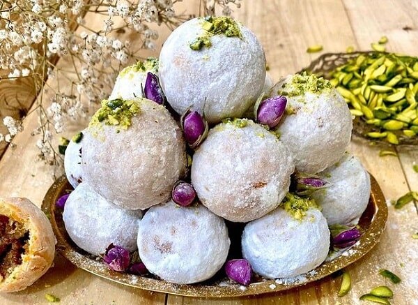 طعم شیرین نوروز با شیرینی های محلی